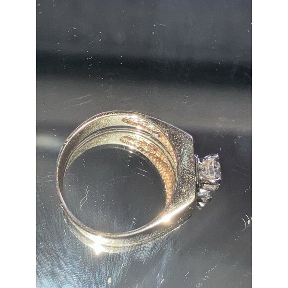 Diamond Solitaire in Wide 10k Gold Band - Picture 2 of 8